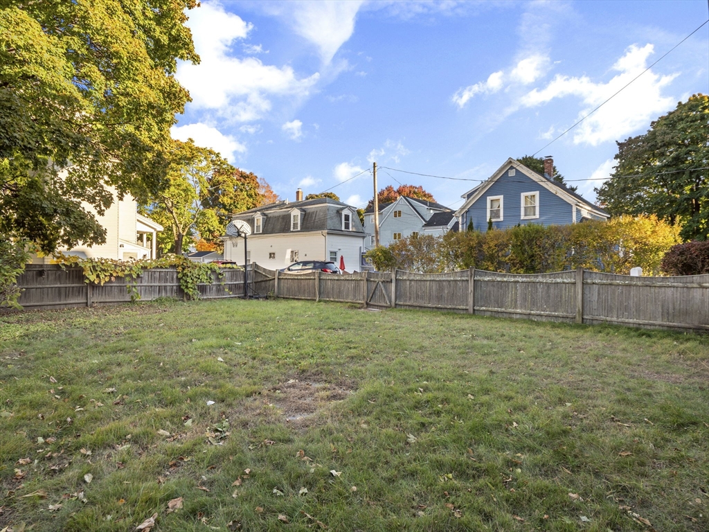 4 bed, 1 bath apartment for rent at 14 R Charles St, Danvers — photo 28 of 31