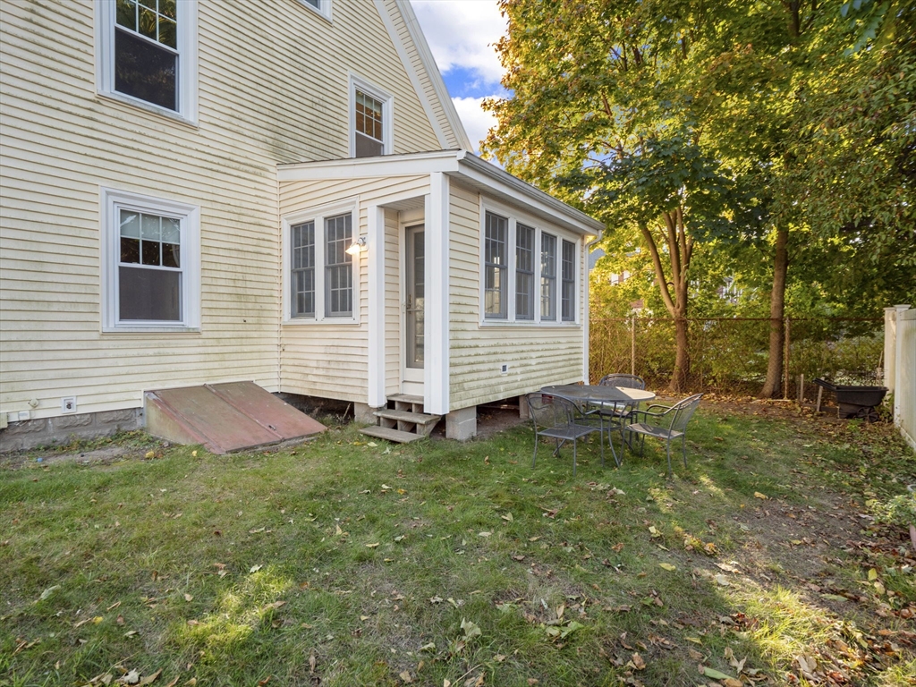 4 bed, 1 bath apartment for rent at 14 R Charles St, Danvers — photo 29 of 31