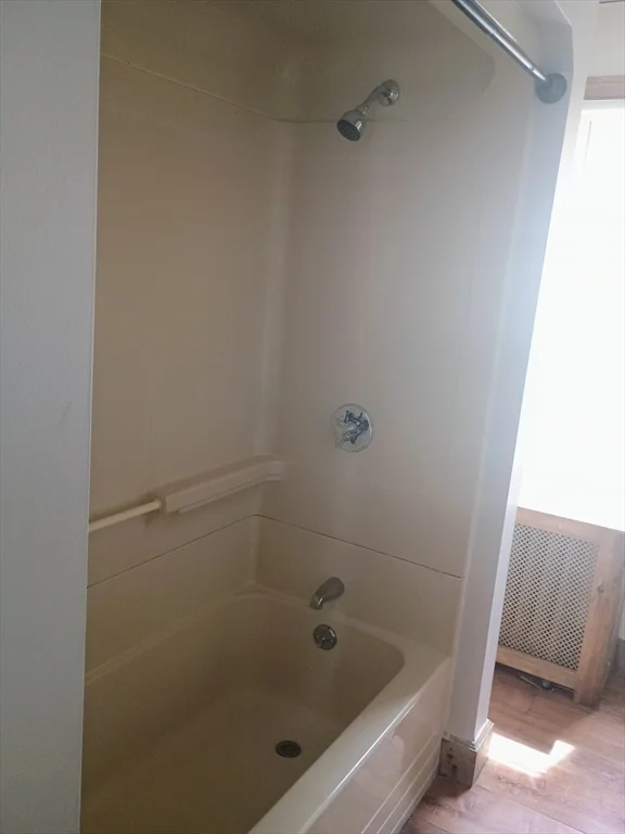 3 bed, 1 bath apartment for rent at 14 Randall St Unit 1, Taunton — photo 4 of 8