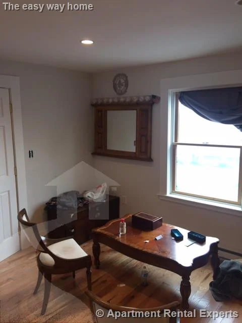 5 bed, 2 bath apartment for rent at 14 Renfrew St Unit 2, Tufts — photo 19 of 22