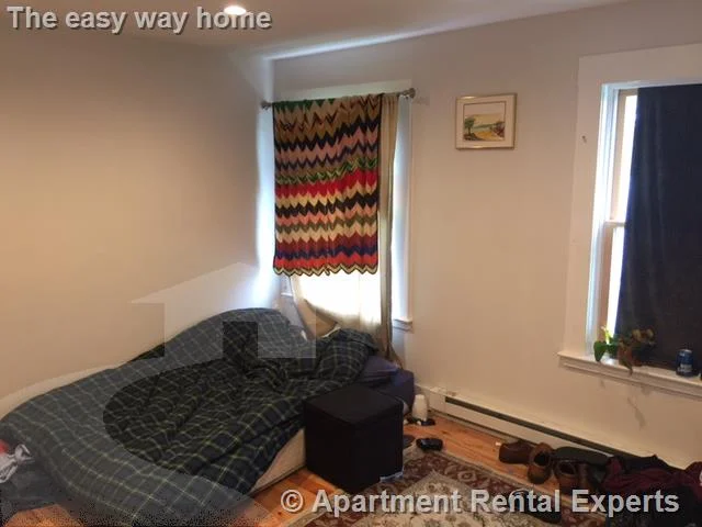 5 bed, 2 bath apartment for rent at 14 Renfrew St Unit 2, Tufts — photo 15 of 22