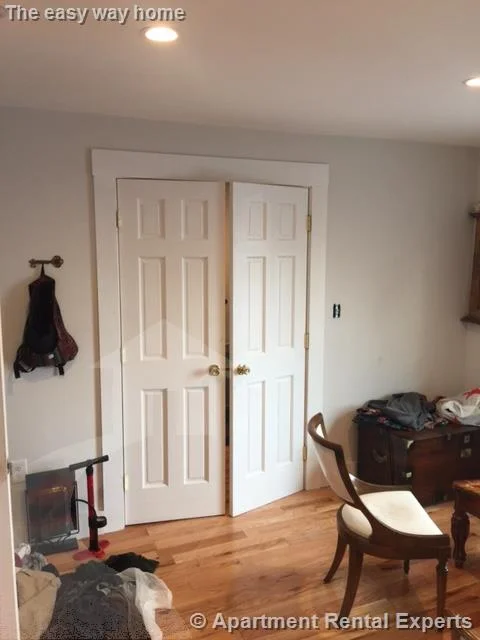 5 bed, 2 bath apartment for rent at 14 Renfrew St Unit 2, Tufts — photo 20 of 22