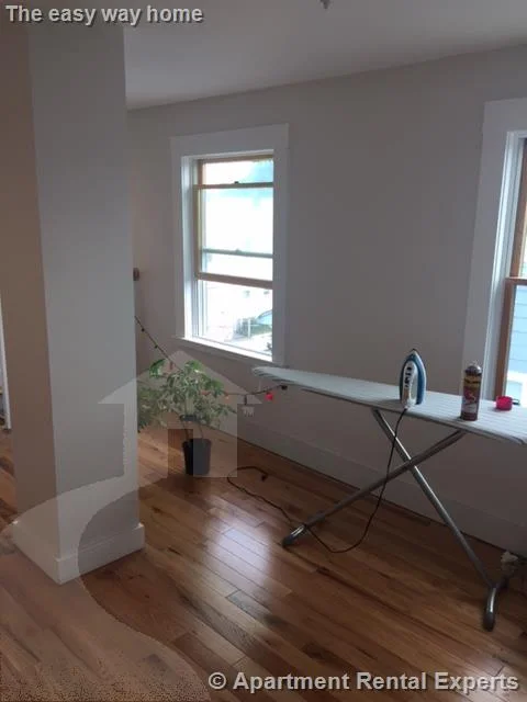 5 bed, 2 bath apartment for rent at 14 Renfrew St Unit 2, Tufts — photo 14 of 22