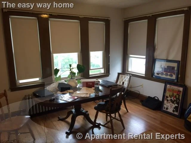 5 bed, 2 bath apartment for rent at 14 Renfrew St Unit 2, Tufts — photo 9 of 22