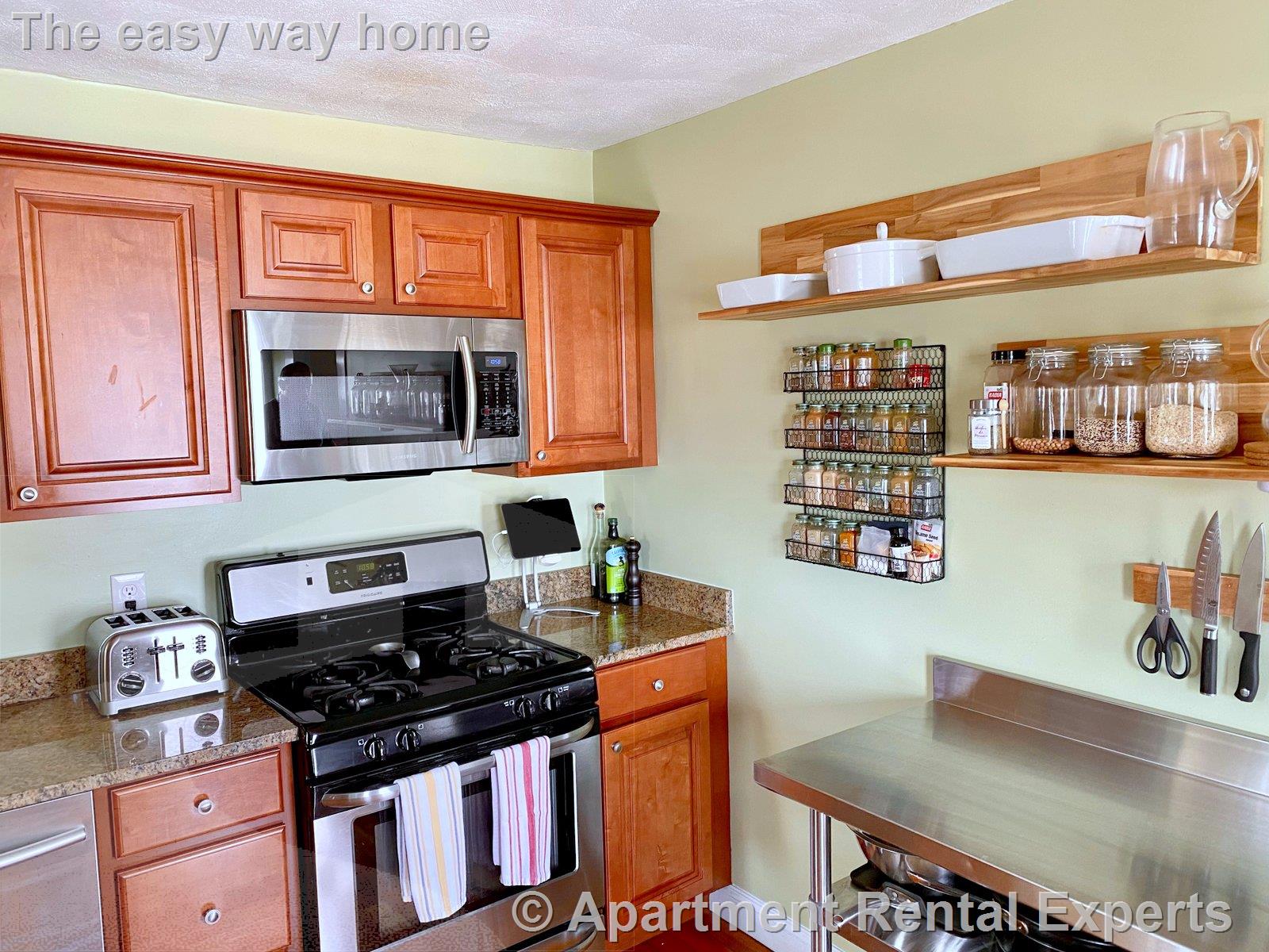 2 bed, 1 bath apartment for rent at 14 Rockland Pl Unit 2, Malden Center — photo 3 of 30