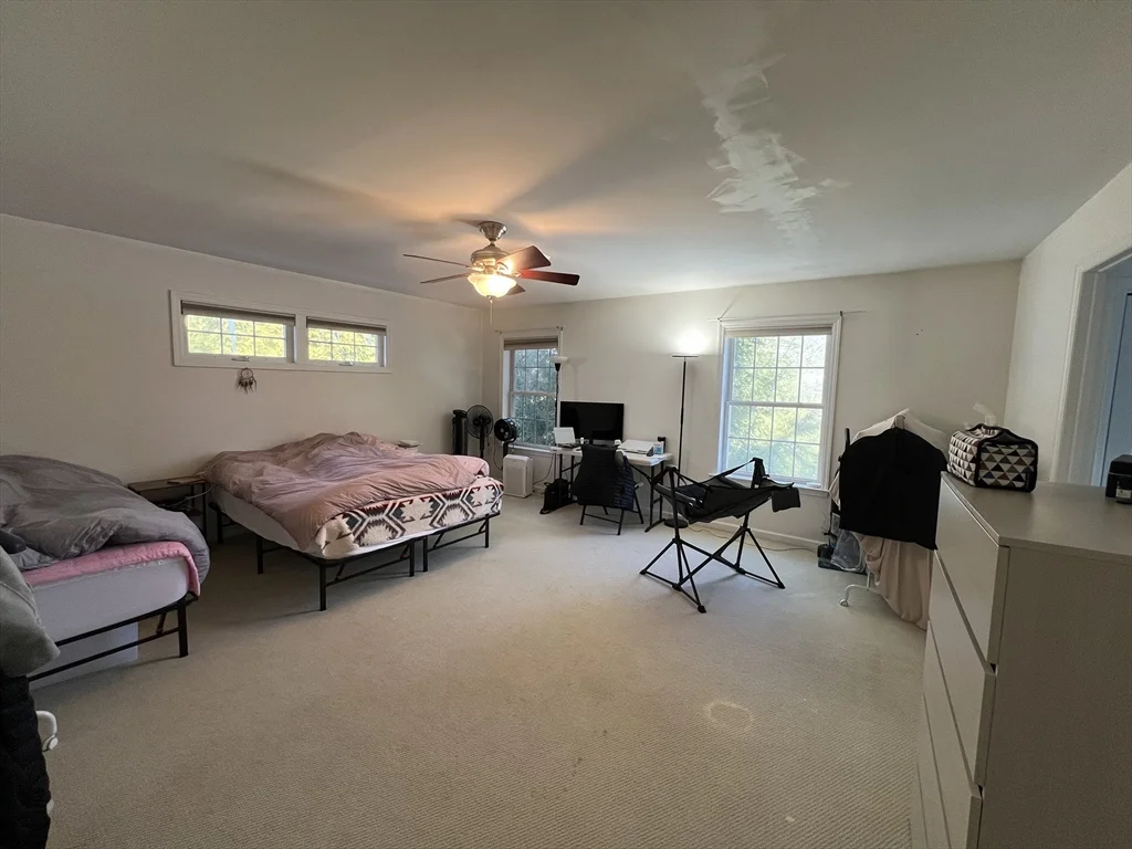 3 bed, 2 bath apartment for rent at 14 Rockland St, Newton Highlands — photo 18 of 19