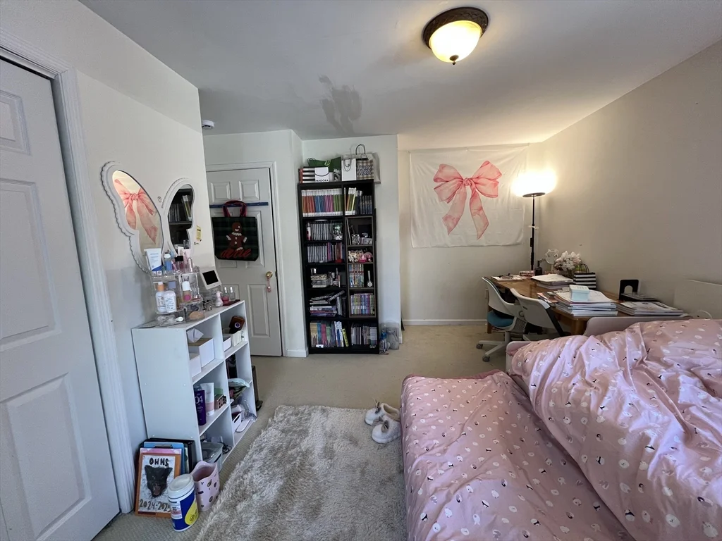 3 bed, 2 bath apartment for rent at 14 Rockland St, Newton Highlands — photo 17 of 19