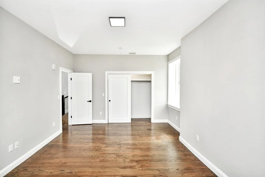 1 bed, 1 bath apartment for rent at 14 Rockland Unit 4, Roxbury — photo 6 of 13