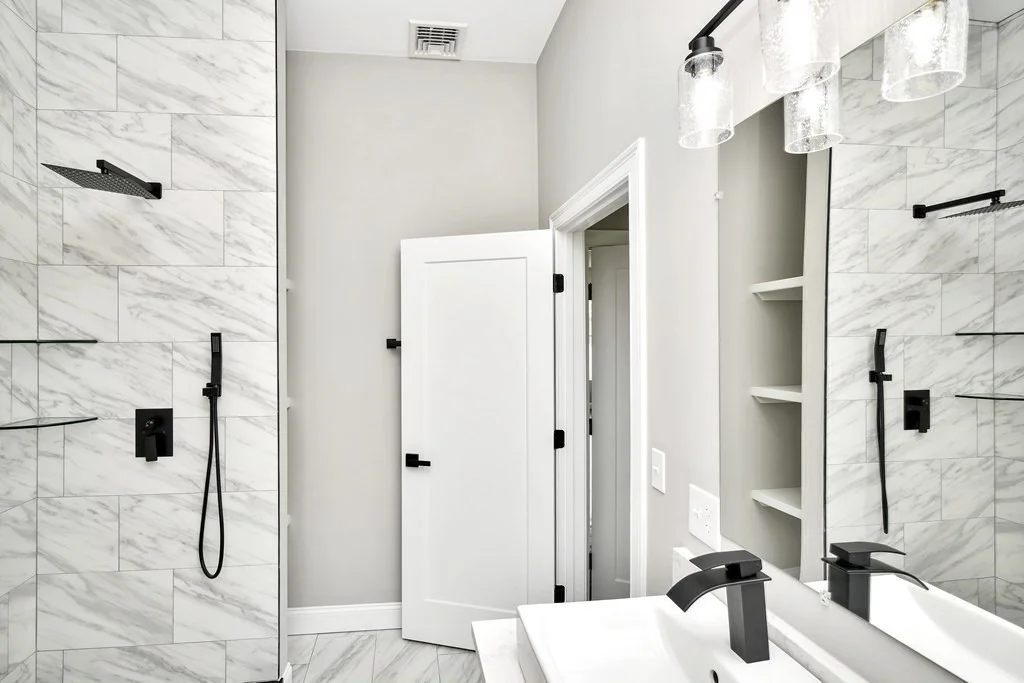1 bed, 1 bath apartment for rent at 14 Rockland Unit 4, Roxbury — photo 8 of 13