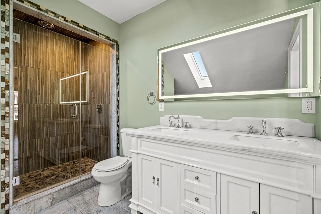 4 bed, 4+ bath apartment for rent at 14 Rockview St Unit 14, Jamaica Plain — photo 11 of 13