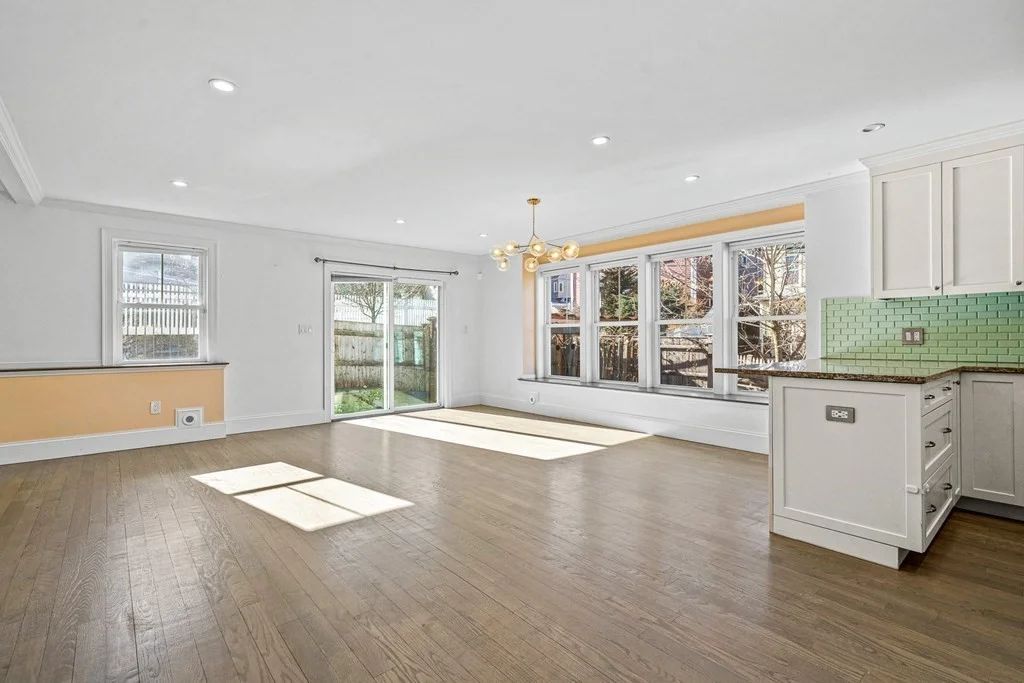 4 bed, 4+ bath apartment for rent at 14 Rockview St Unit 14, Jamaica Plain — photo 9 of 13