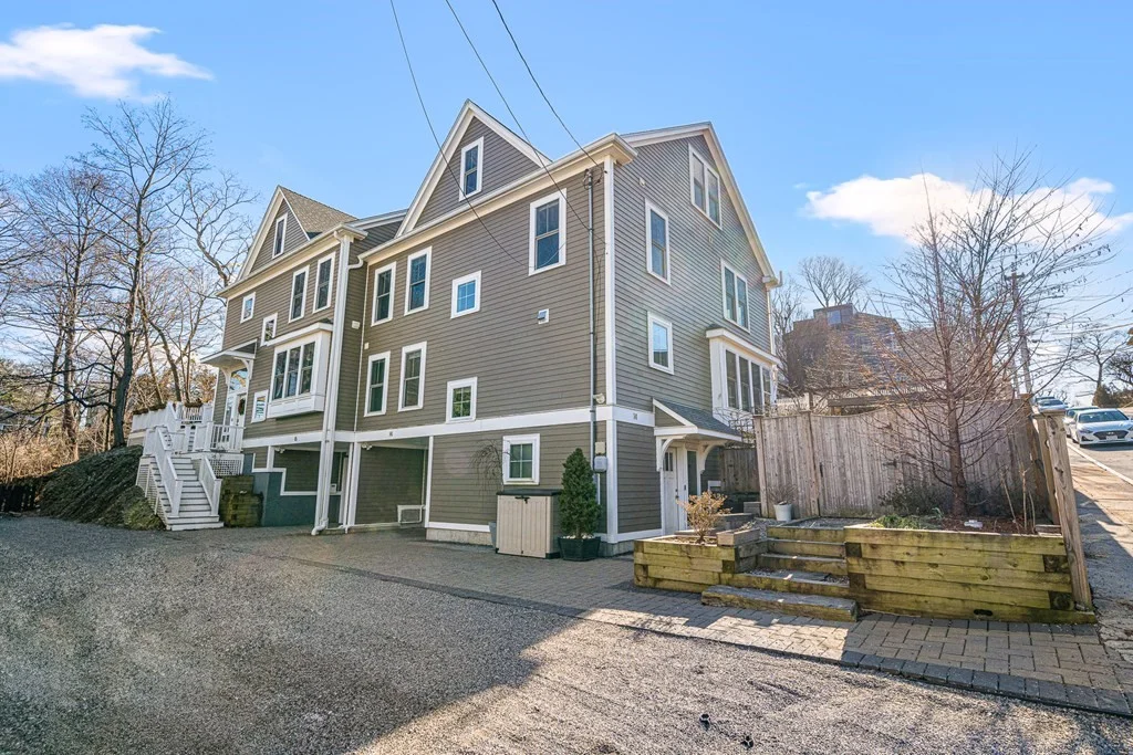 4 bed, 4+ bath apartment for rent at 14 Rockview St Unit 14, Jamaica Plain — photo 1 of 13
