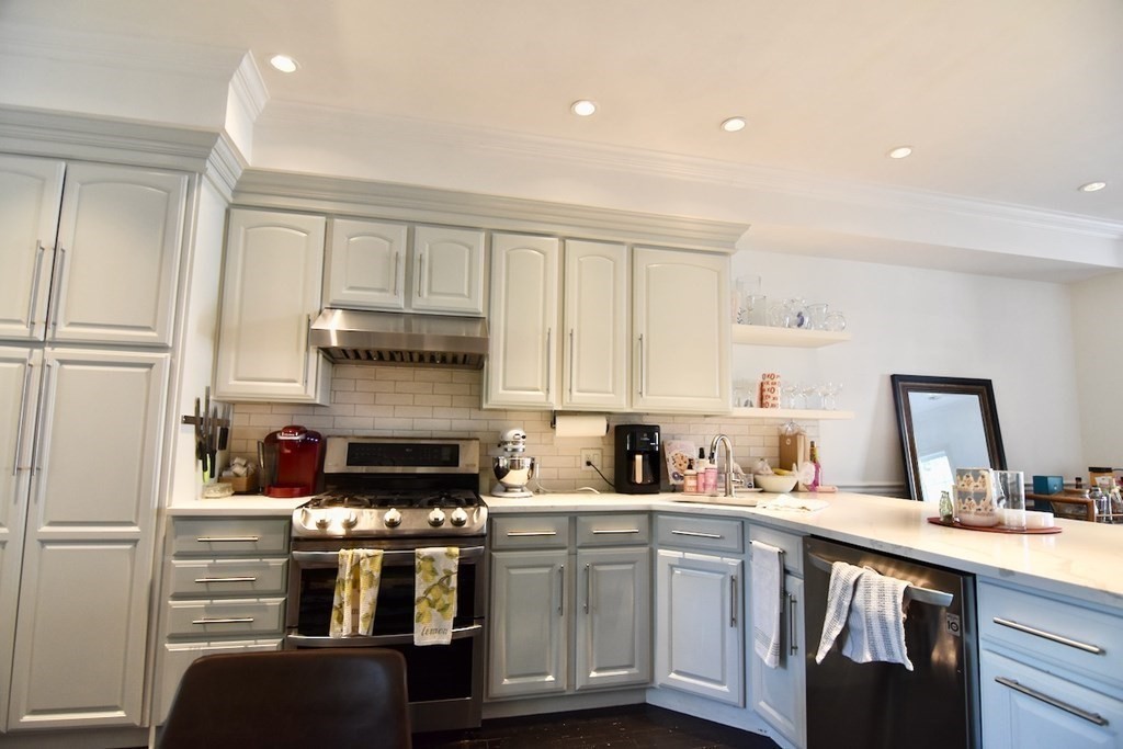 2 bed, 1 bath apartment for rent at 14 S Sydney St Unit 14, Dorchester — photo 14 of 32