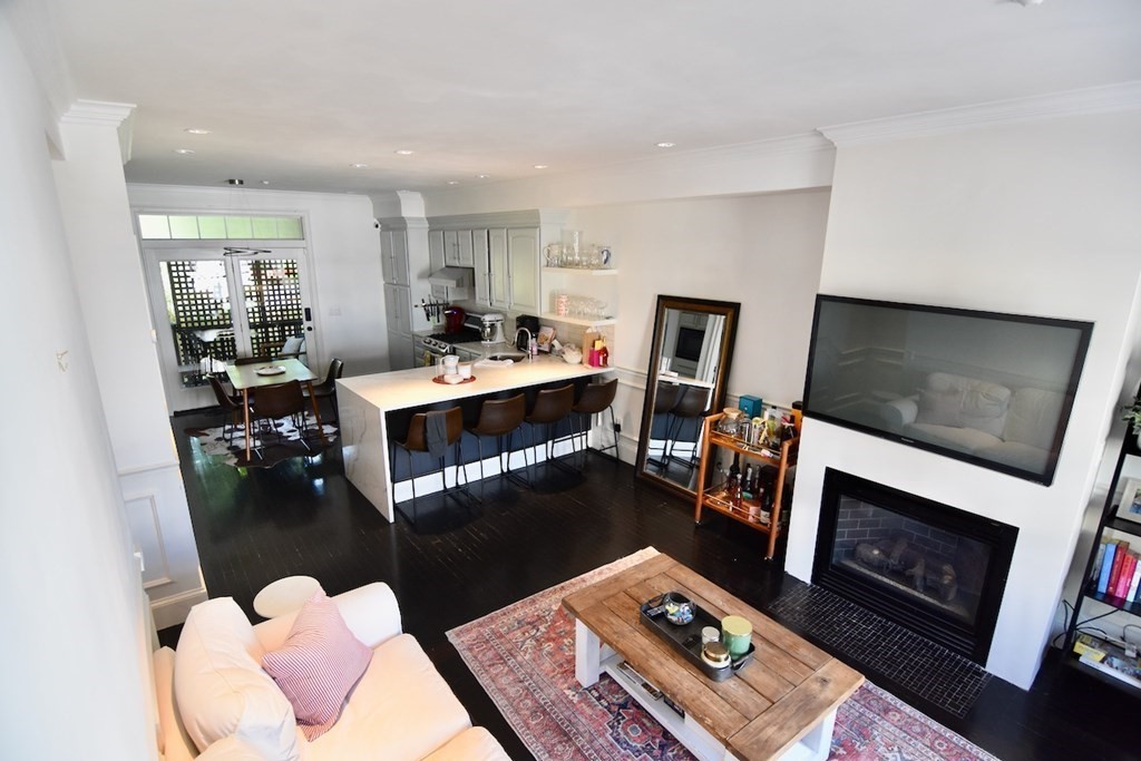 2 bed, 1 bath apartment for rent at 14 S Sydney St Unit 14, Dorchester — photo 1 of 32