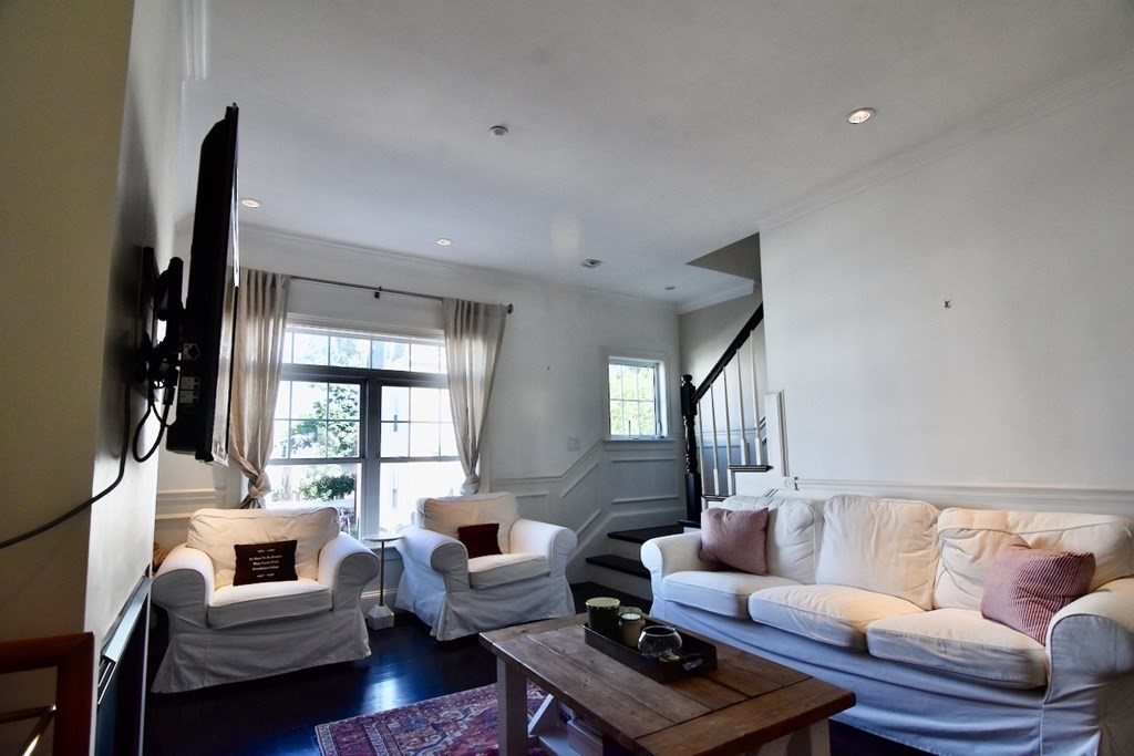2 bed, 1 bath apartment for rent at 14 S Sydney St Unit 14, Dorchester — photo 13 of 32