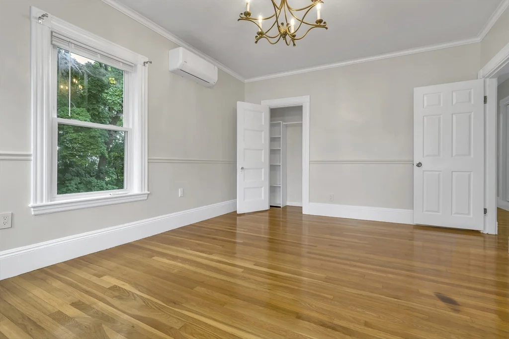 4 bed, 1 bath apartment for rent at 14 S Unit 2, Jamaica Plain — photo 9 of 27