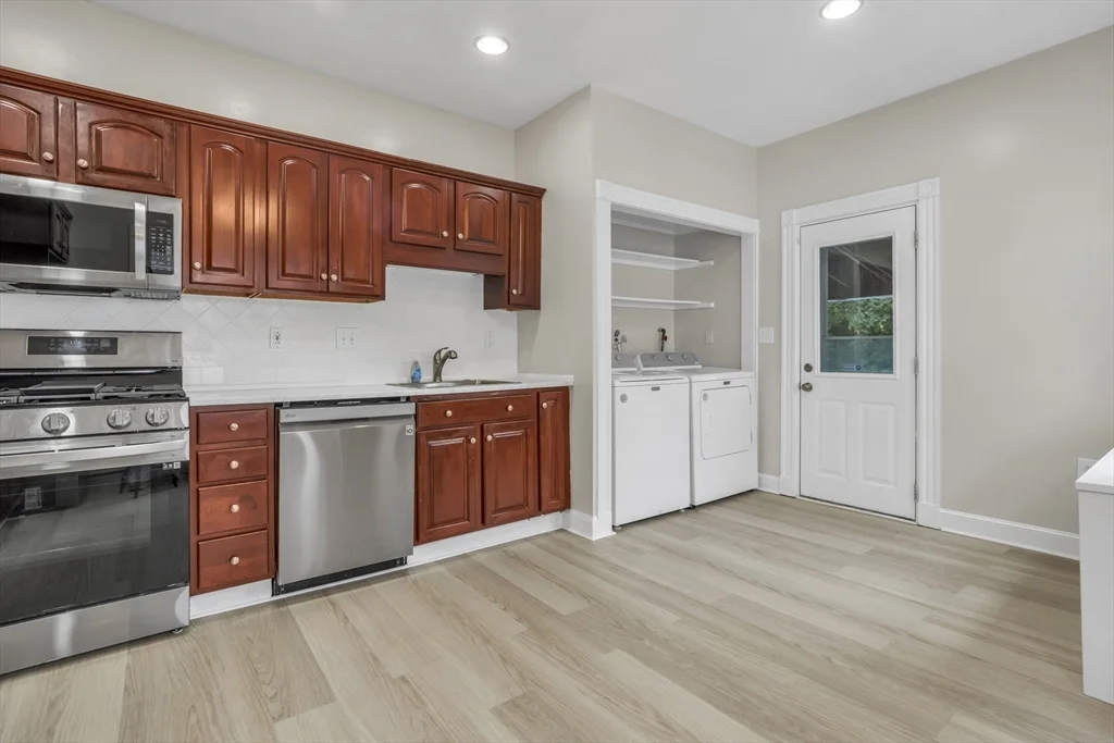 4 bed, 1 bath apartment for rent at 14 S Unit 2, Jamaica Plain — photo 2 of 27