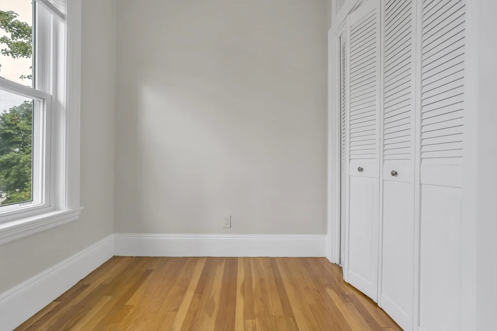 4 bed, 1 bath apartment for rent at 14 S Unit 2, Jamaica Plain — photo 7 of 27