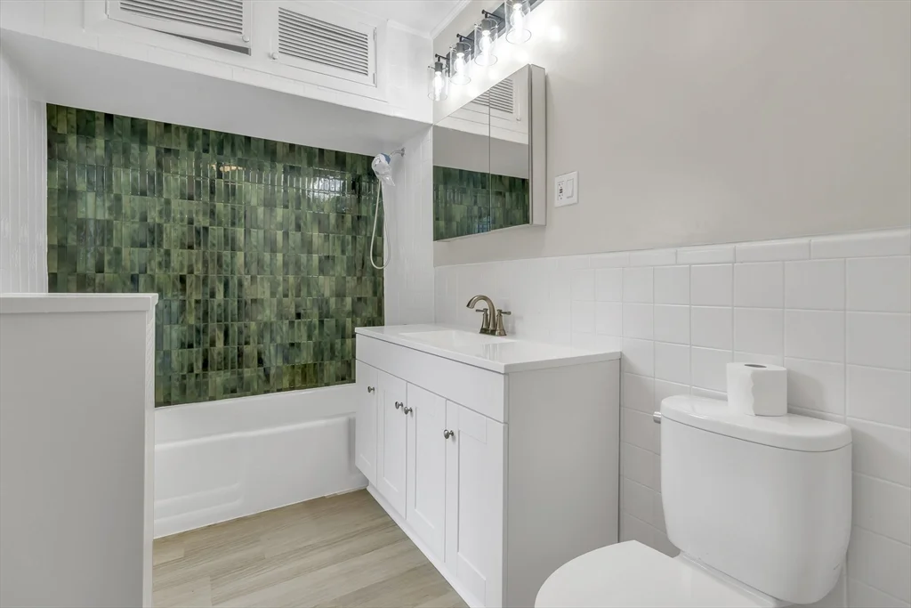 4 bed, 1 bath apartment for rent at 14 S Unit 2, Jamaica Plain — photo 12 of 27