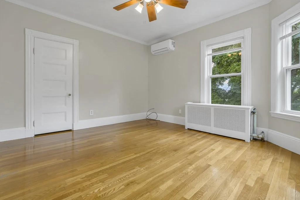 4 bed, 1 bath apartment for rent at 14 S Unit 2, Jamaica Plain — photo 11 of 27
