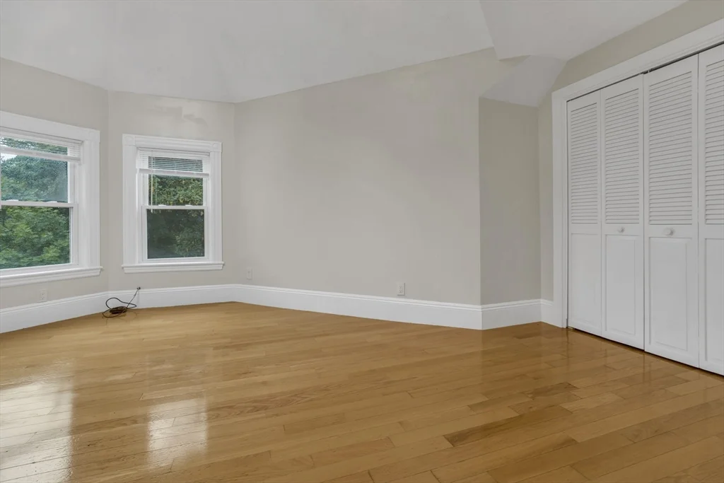 4 bed, 1 bath apartment for rent at 14 S Unit 2, Jamaica Plain — photo 16 of 27
