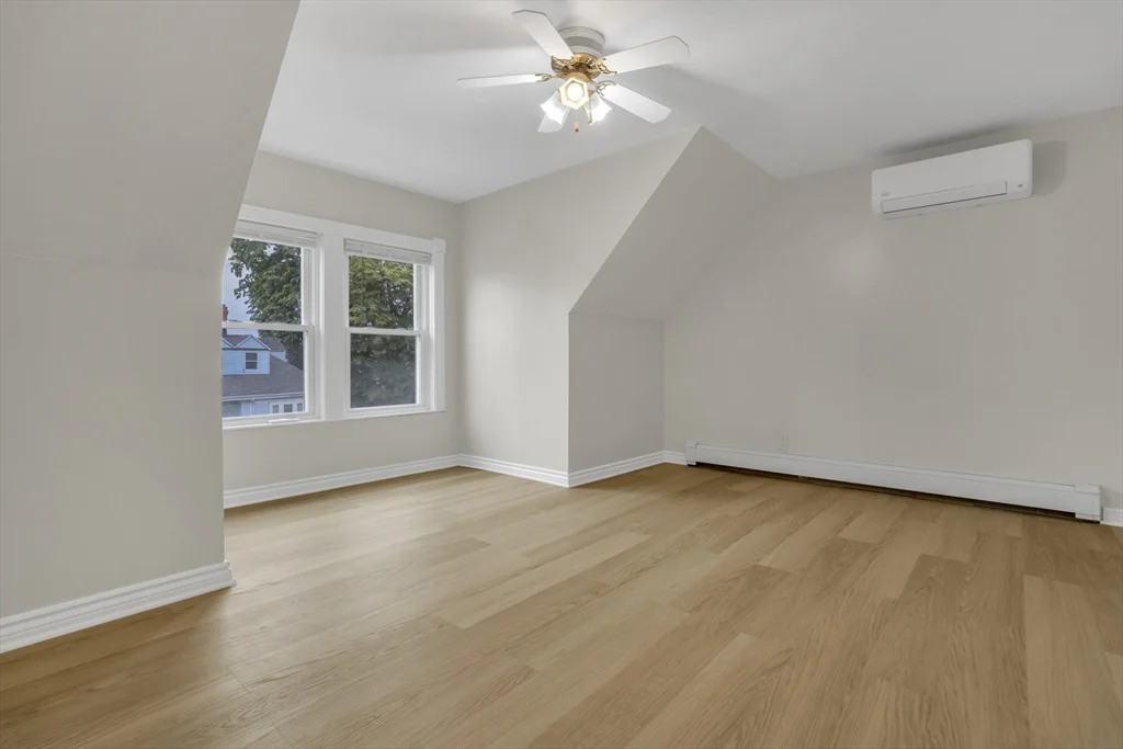 4 bed, 1 bath apartment for rent at 14 S Unit 2, Jamaica Plain — photo 17 of 27