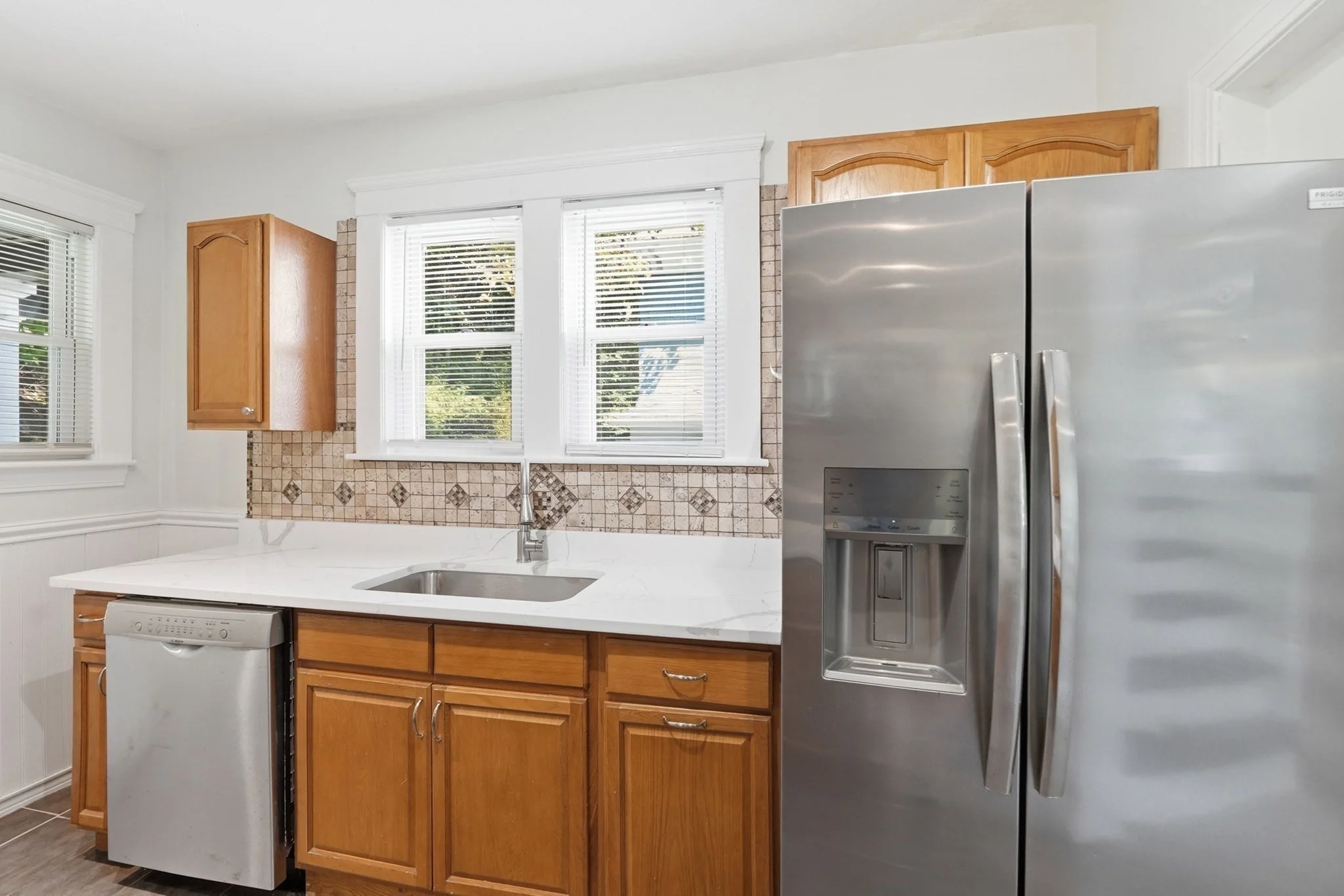 4 bed, 2 bath apartment for rent at 14 Saint Elmo Rd, Tatnuck — photo 12 of 35