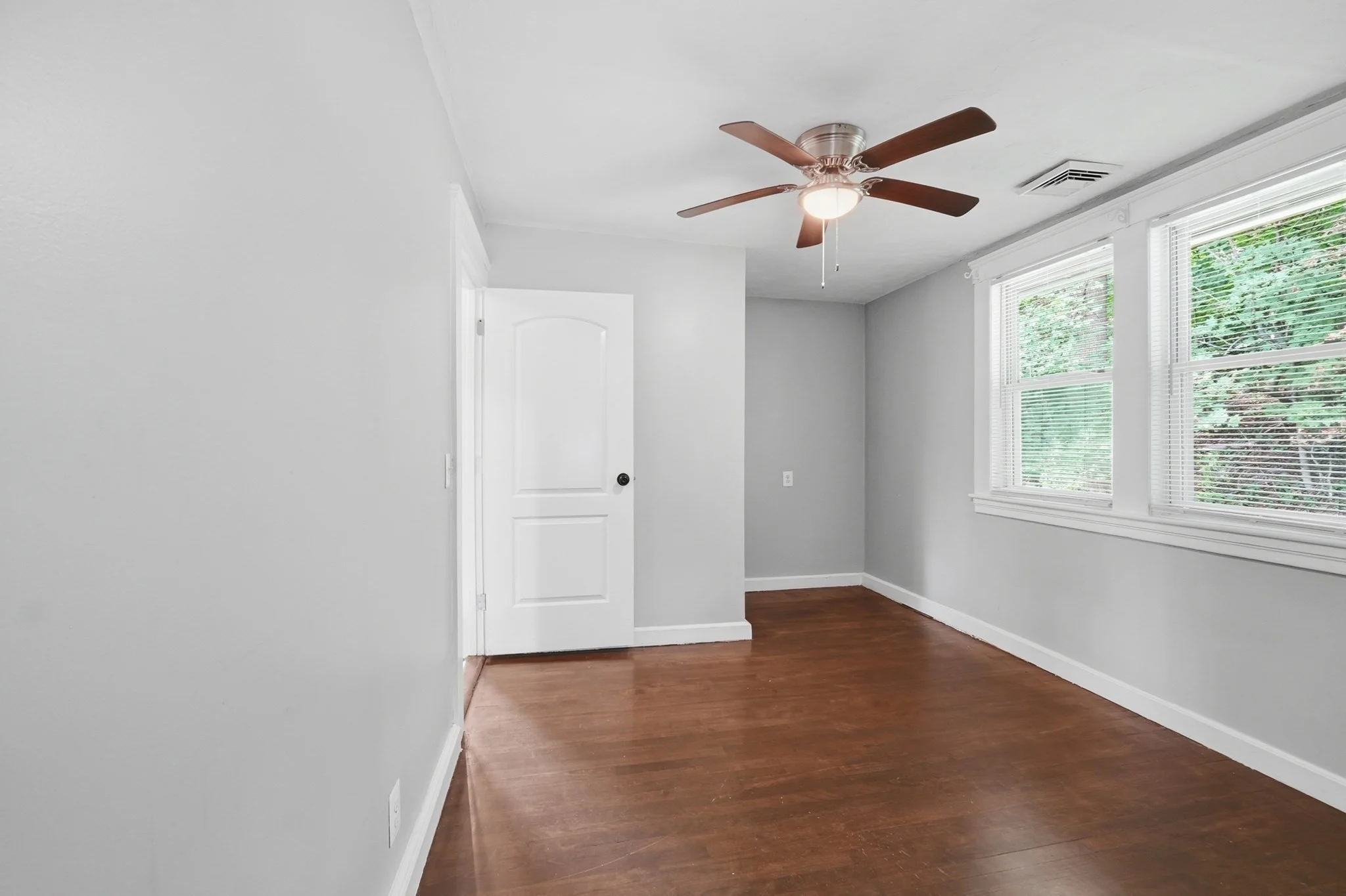 4 bed, 2 bath apartment for rent at 14 Saint Elmo Rd, Tatnuck — photo 21 of 35