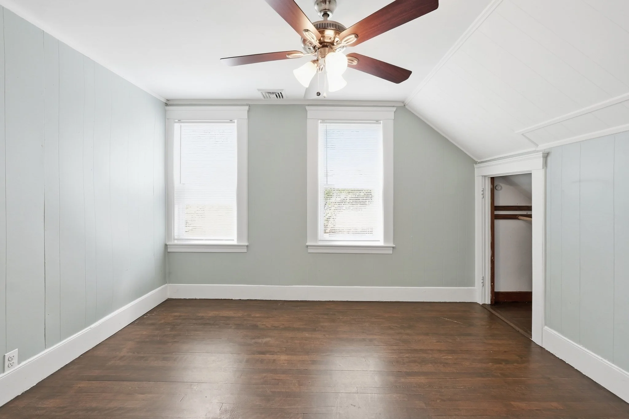 4 bed, 2 bath apartment for rent at 14 Saint Elmo Rd, Tatnuck — photo 20 of 35