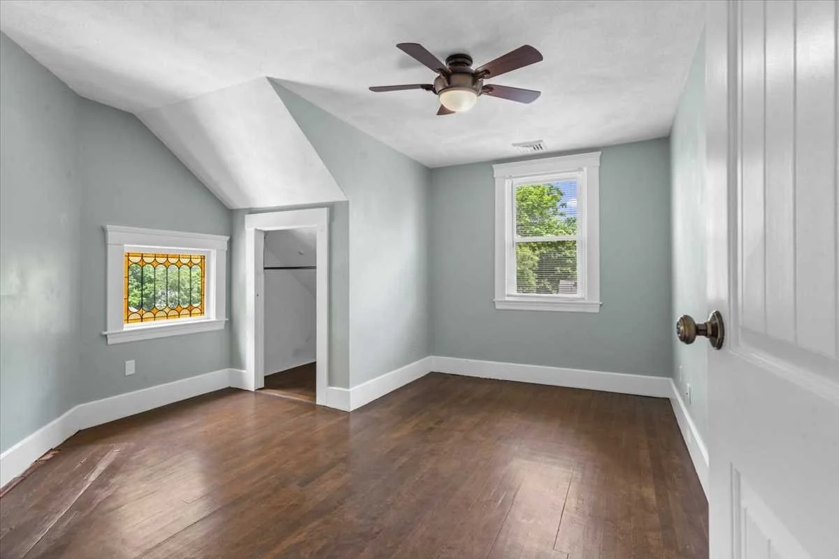 4 bed, 2 bath apartment for rent at 14 Saint Elmo Rd, Worcester — photo 21 of 24