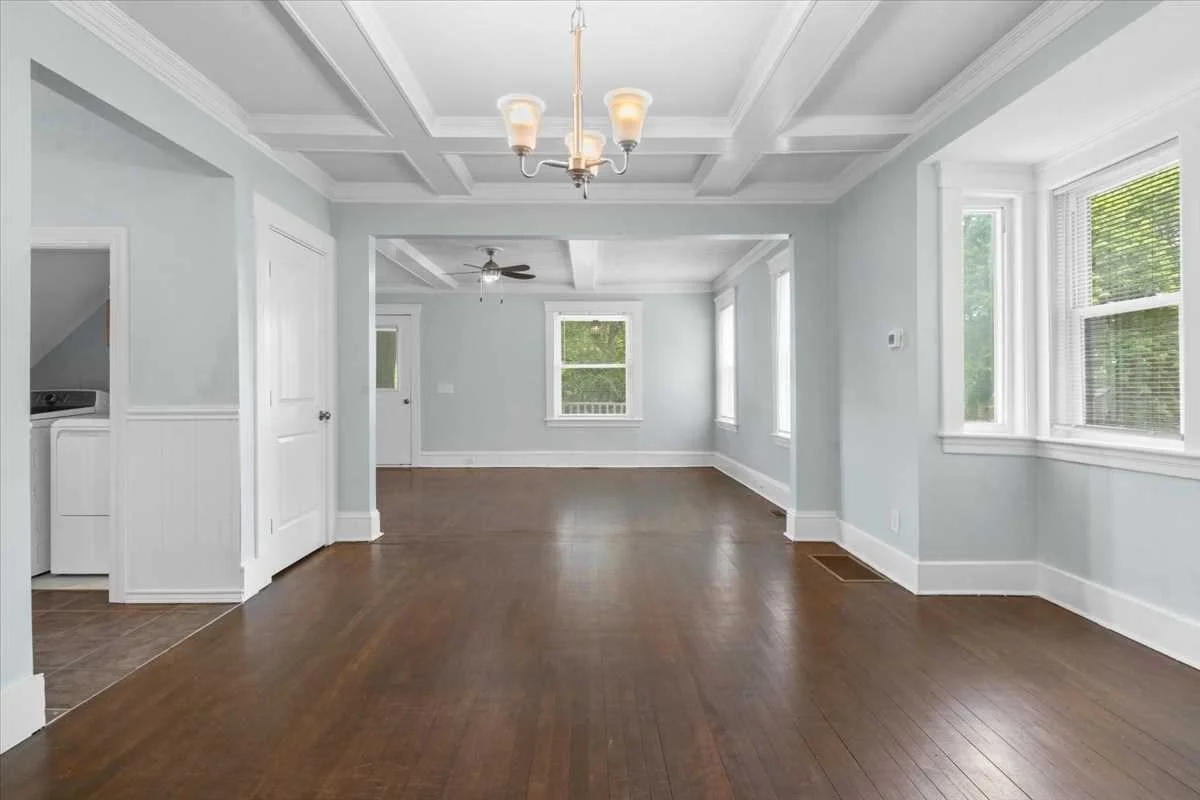4 bed, 2 bath apartment for rent at 14 Saint Elmo Rd, Worcester — photo 10 of 24