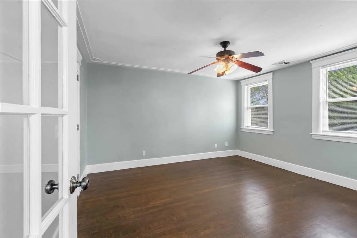 4 bed, 2 bath apartment for rent at 14 Saint Elmo Rd, Worcester — photo 18 of 24