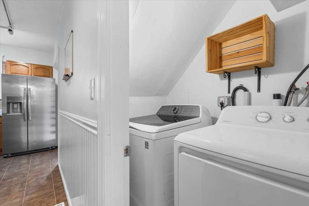 4 bed, 2 bath apartment for rent at 14 Saint Elmo Rd, Worcester — photo 12 of 24