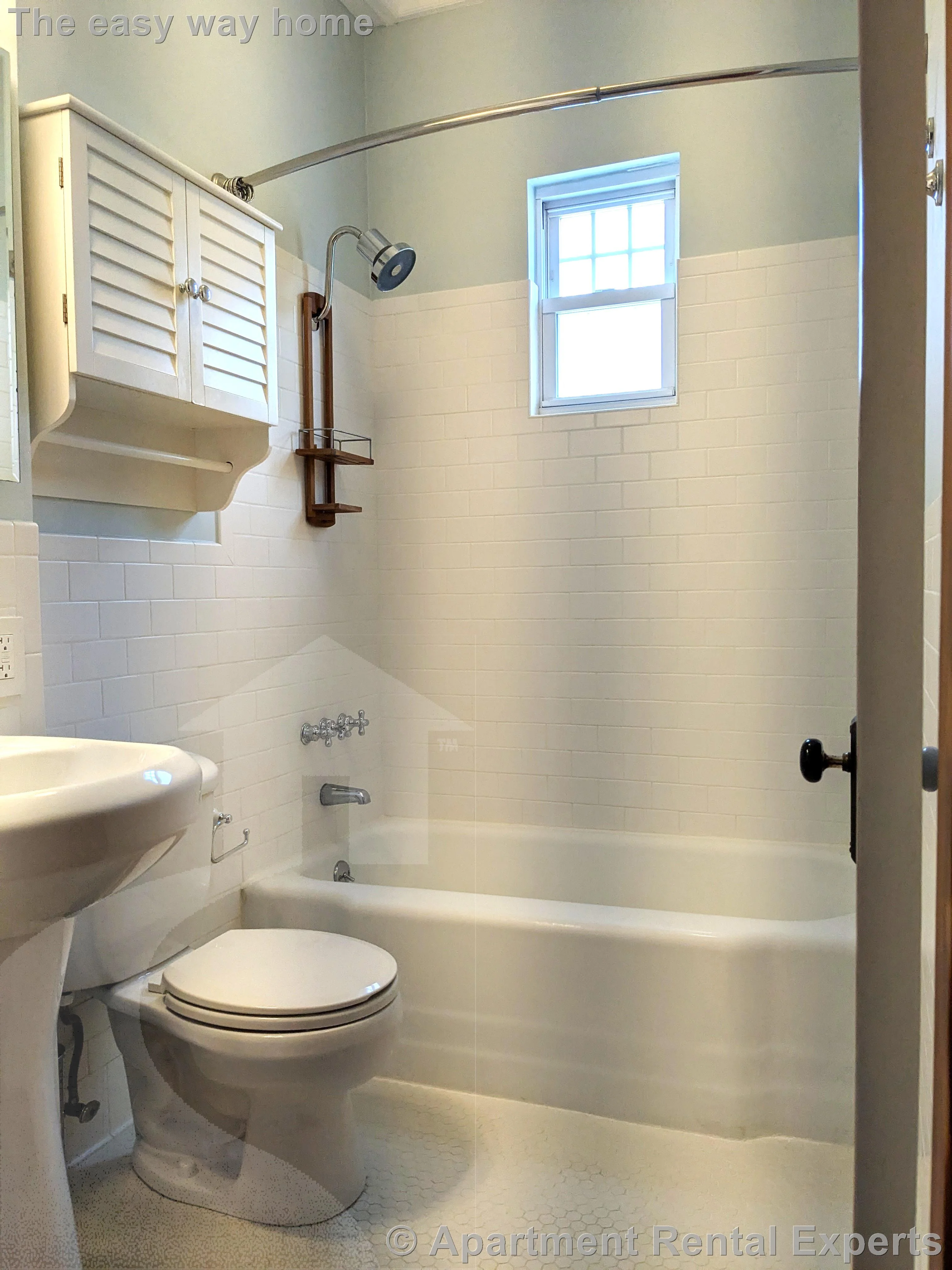 2 bed, 1 bath apartment for rent at 14 Saint Martin St Unit 3, Charlestown — photo 7 of 10