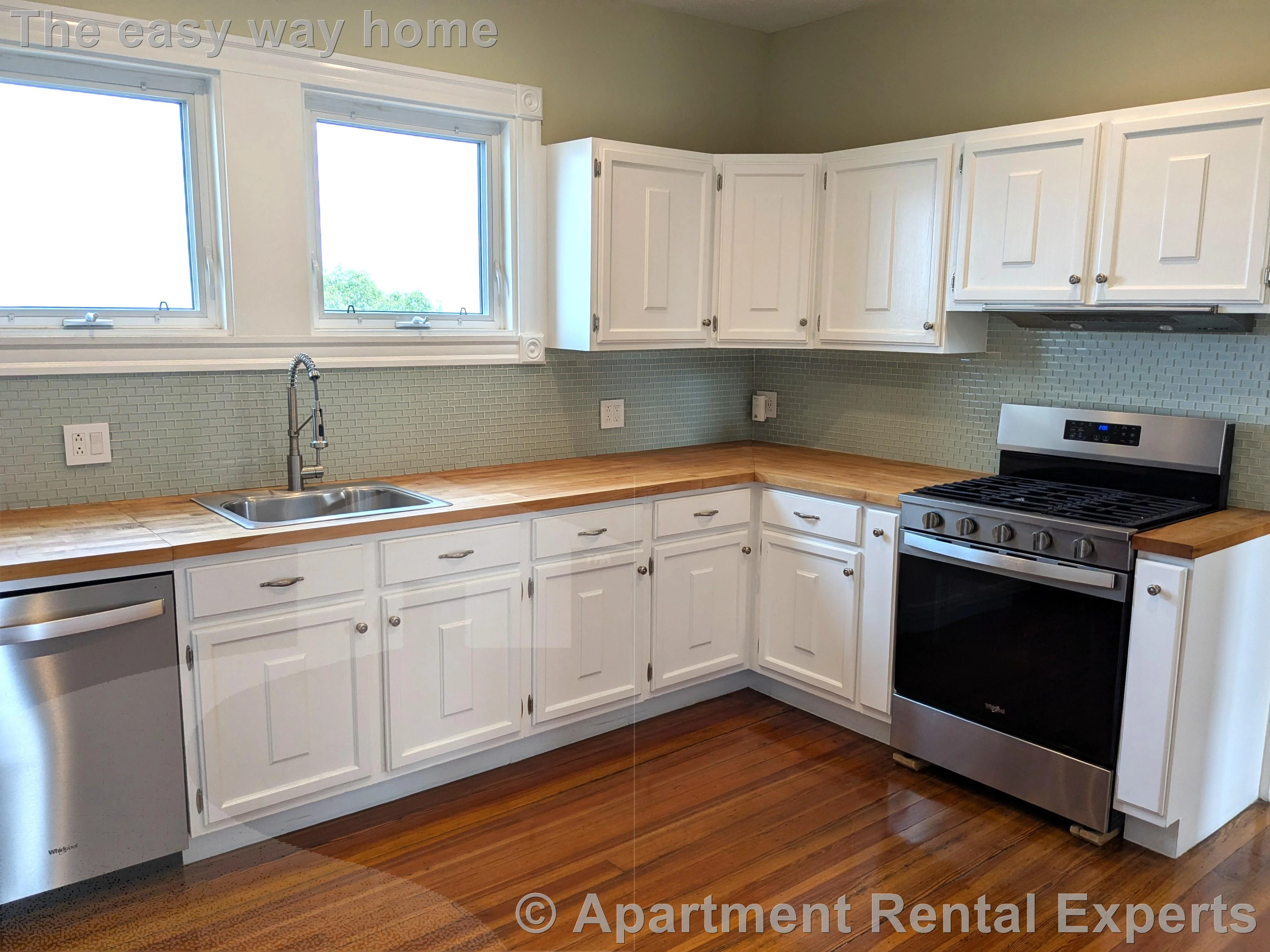 2 bed, 1 bath apartment for rent at 14 Saint Martin St Unit 3, Charlestown — photo 3 of 10