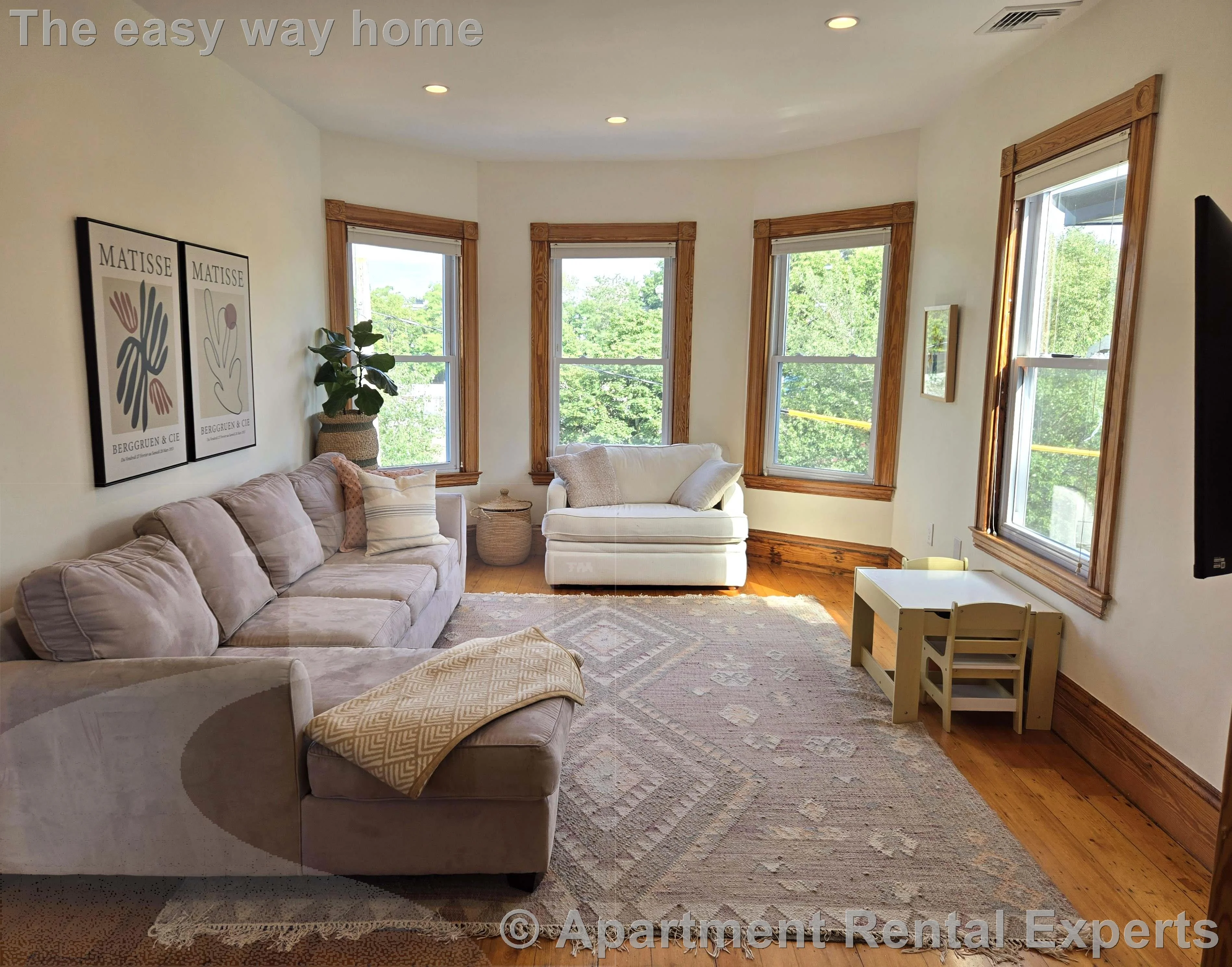 2 bed, 1 bath apartment for rent at 14 Saint Martin St Unit 3, Charlestown — photo 1 of 10