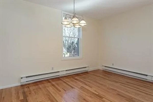 2 bed, 1 bath apartment for rent at 14 Salem St Unit 2, Cambridgeport — photo 3 of 11