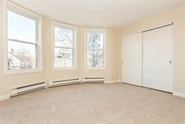 2 bed, 1 bath apartment for rent at 14 Salem St Unit 2, Cambridgeport — photo 6 of 11