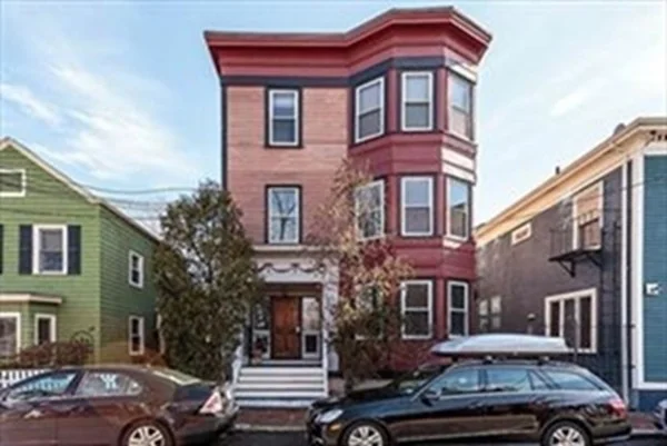 2 bed, 1 bath apartment for rent at 14 Salem St Unit 2, Cambridgeport