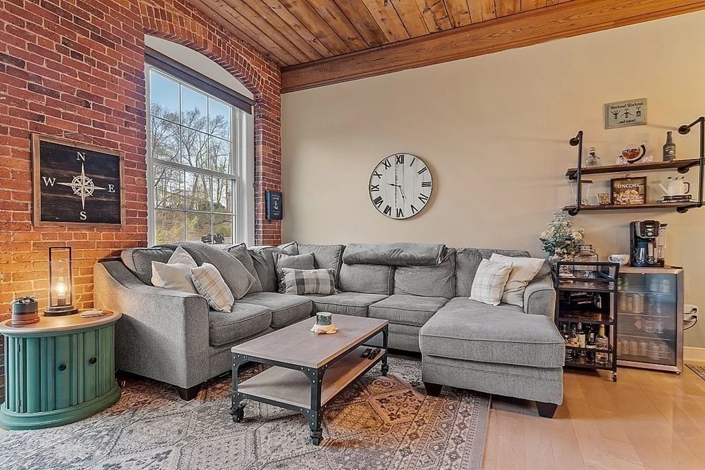2 bed, 2 bath apartment for rent at 14 Sanford Rd Unit 29, Medway — photo 4 of 36