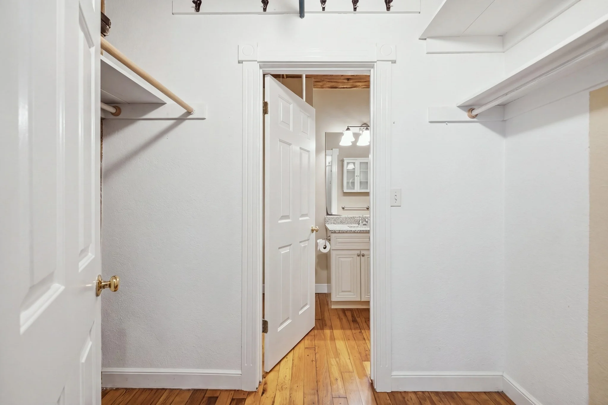 2 bed, 2 bath apartment for rent at 14 Sanford St Unit 5, Medway — photo 28 of 34
