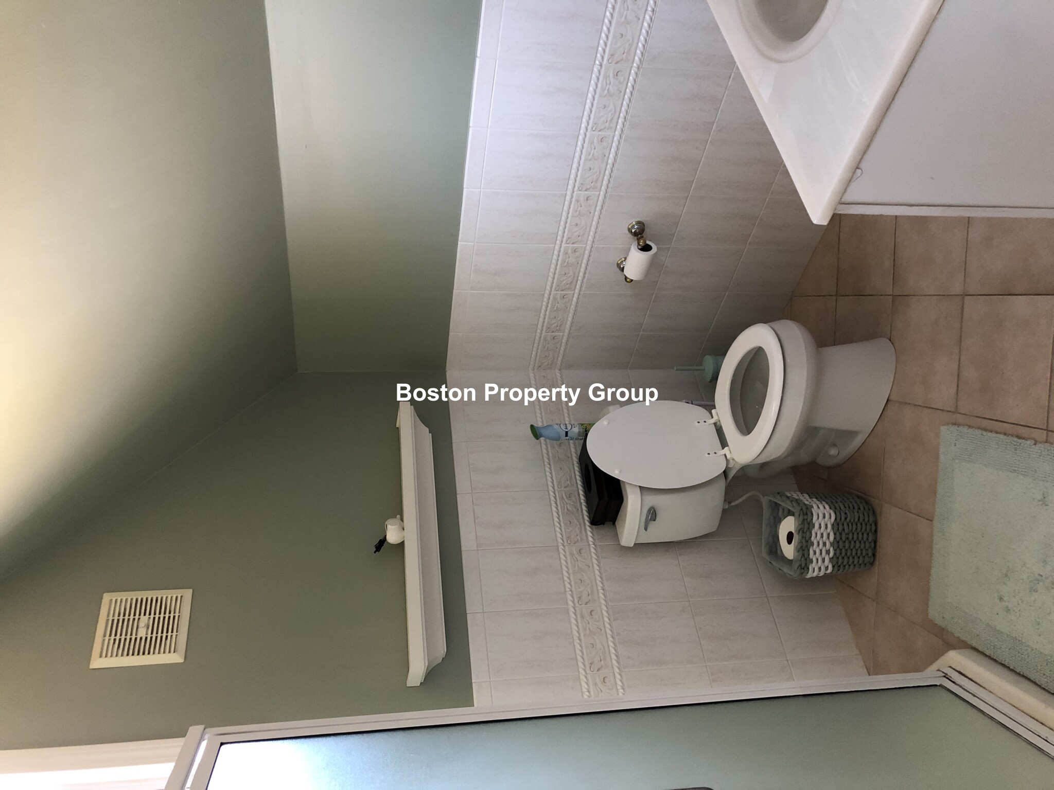 3 bed, 2 bath apartment for rent at 14 Sheffield Rd Unit 2, Roslindale — photo 10 of 15
