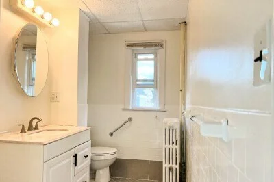 2 bed, 1 bath apartment for rent at 14 Smythe St Unit 1, Brookline Village — photo 3 of 7