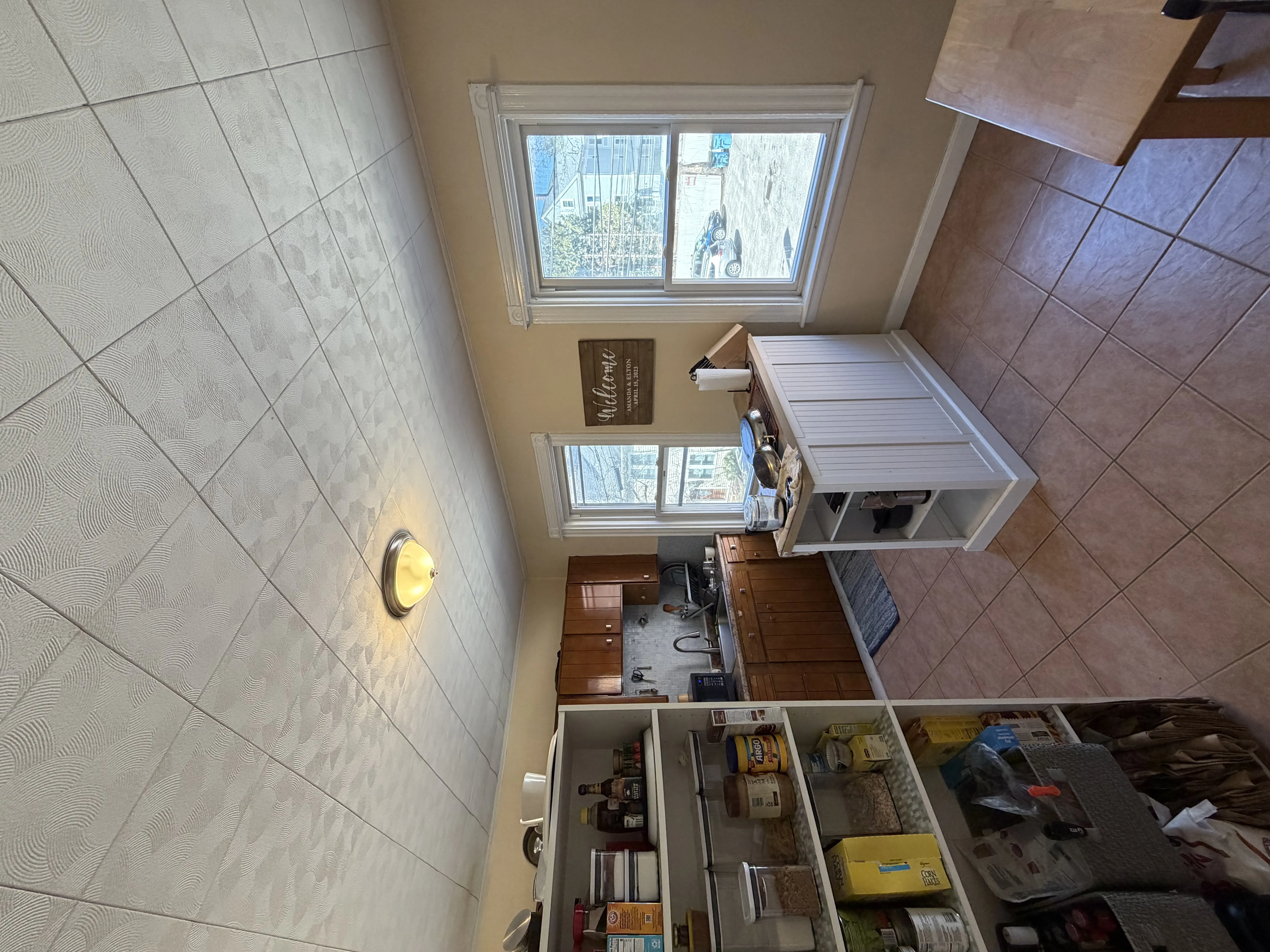 2 bed, 1 bath apartment for rent at 14 Smythe St Unit 2, Boylston Street — photo 3 of 17