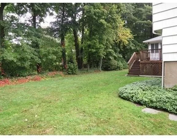 3 bed, 1 bath apartment for rent at 14 Stephen Pl Unit 0, Oak Hill — photo 15 of 17