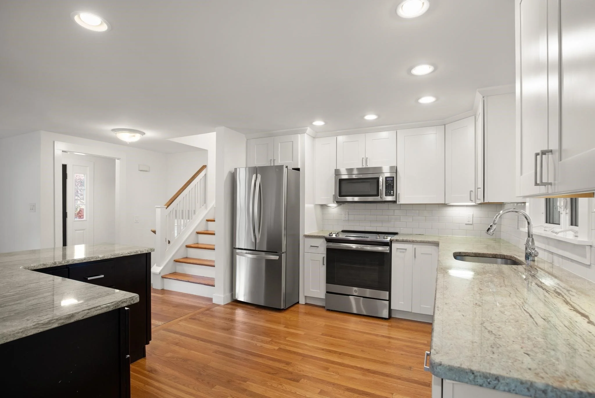 3 bed, 1 bath apartment for rent at 14 Stephen Pl Unit 0, Oak Hill — photo 6 of 16