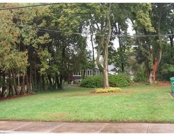 3 bed, 1 bath apartment for rent at 14 Stephen Pl Unit 0, Oak Hill — photo 16 of 17