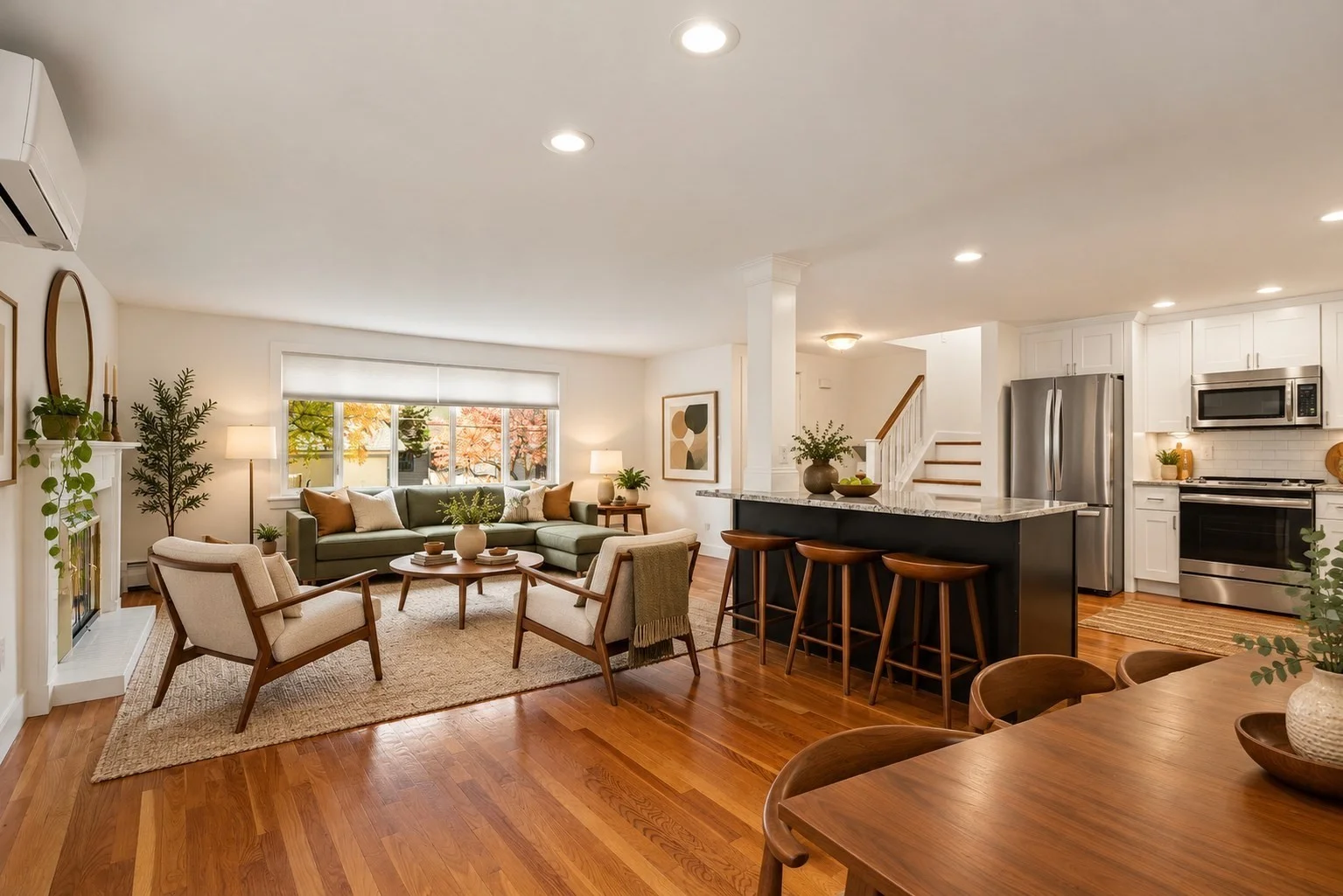 3 bed, 1 bath apartment for rent at 14 Stephen Pl Unit 0, Oak Hill — photo 3 of 16