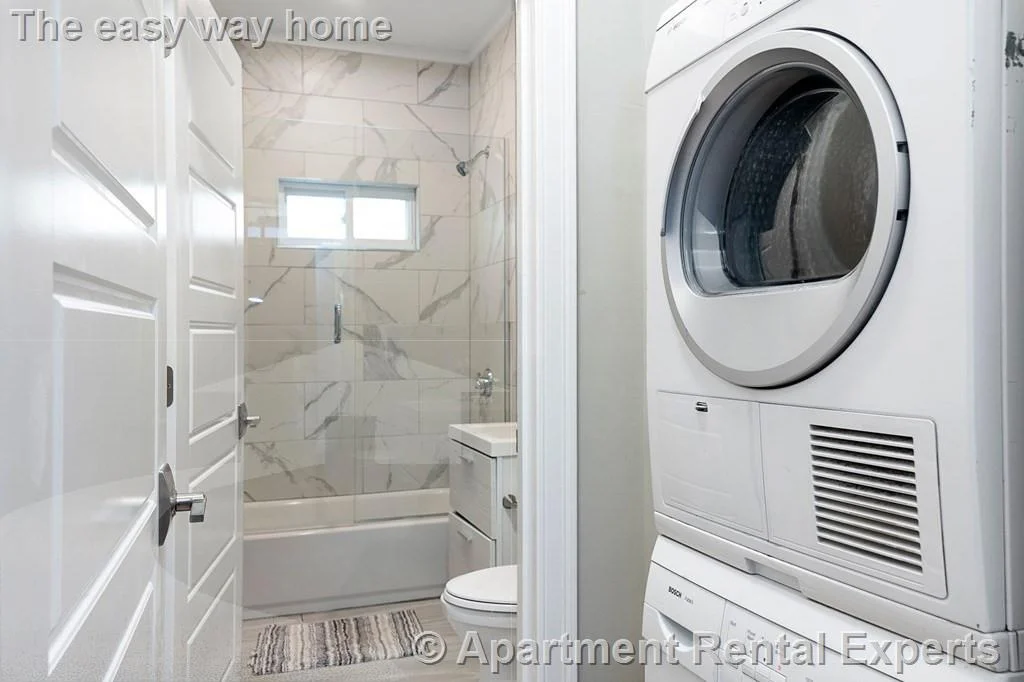 4 bed, 2 bath apartment for rent at 14 Stickney Ave Unit 1, Winter Hill — photo 2 of 10