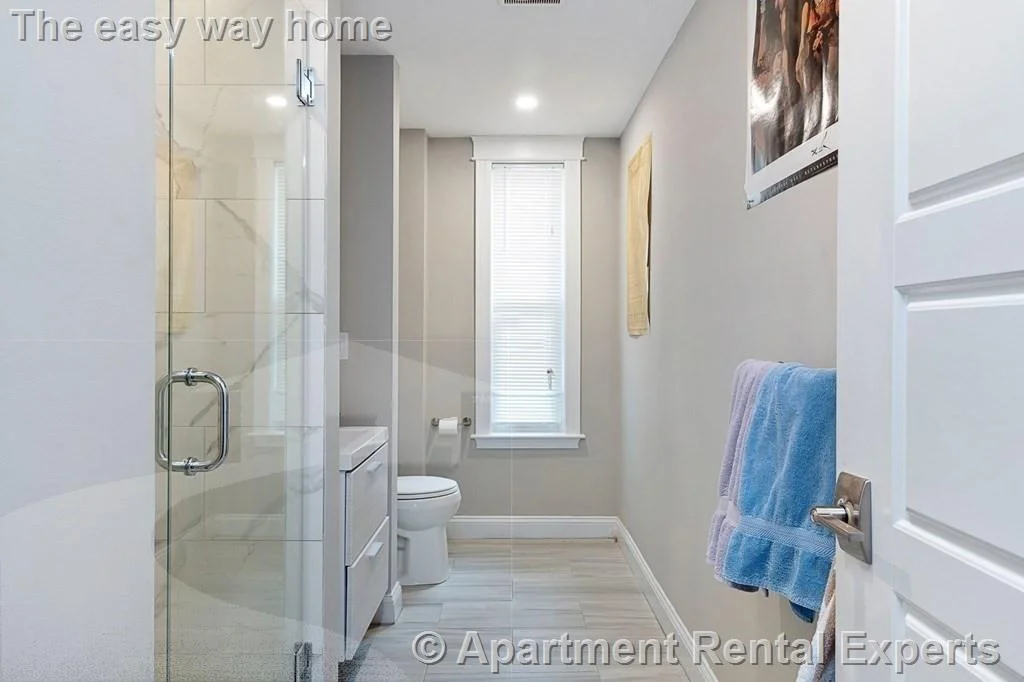 4 bed, 2 bath apartment for rent at 14 Stickney Ave Unit 1, Winter Hill — photo 4 of 10